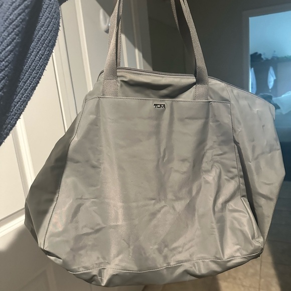 Tumi travel tote - Picture 2 of 3